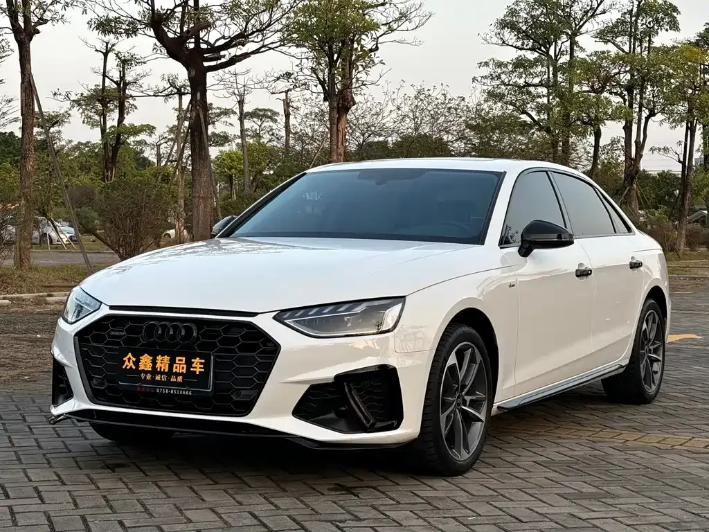 Audi A4L 2023 из CN, фото 1