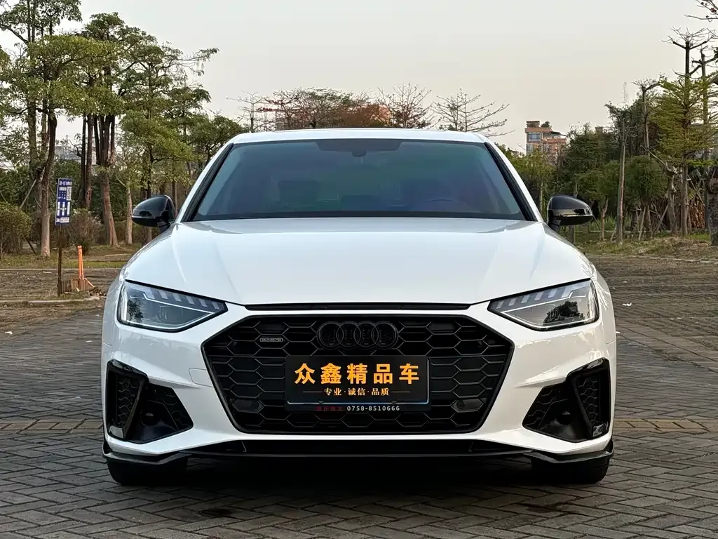 Audi A4L 2023 из CN, фото 10