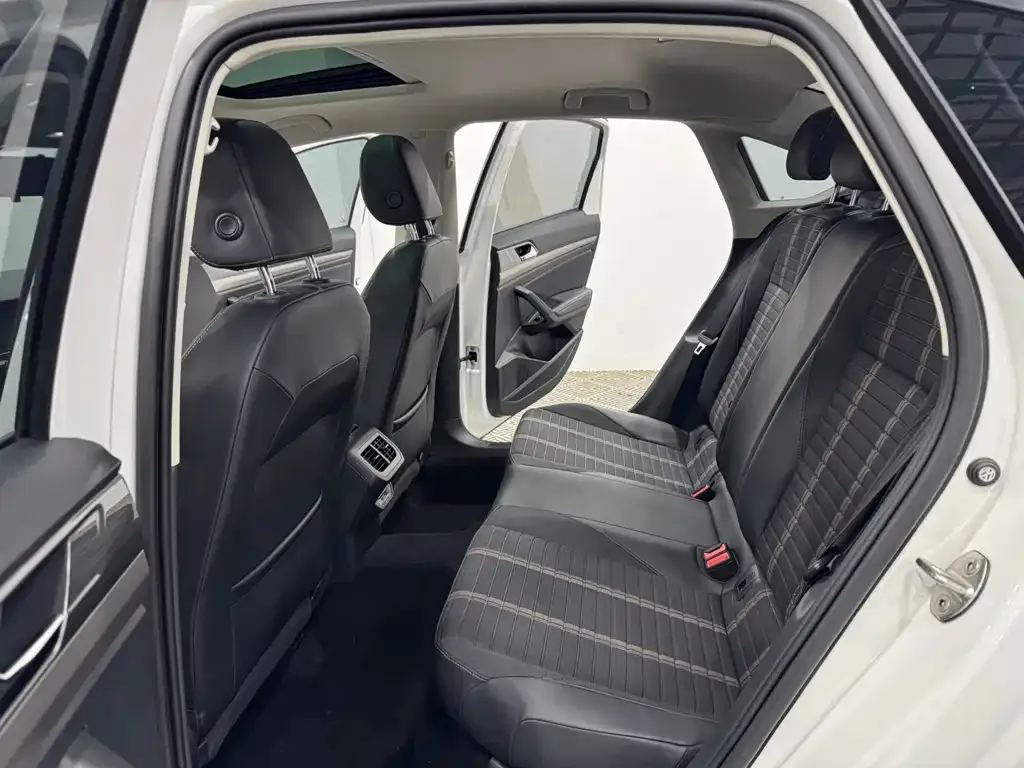 Volkswagen Lavida 2022 из CN, фото 4