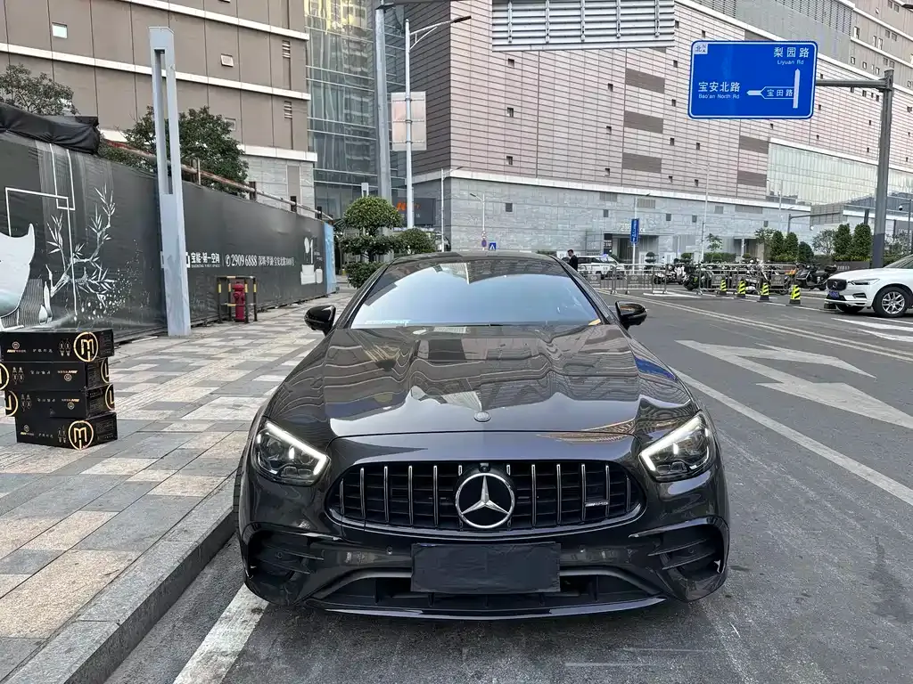 Mercedes-Benz E-Class AMG — фото 10