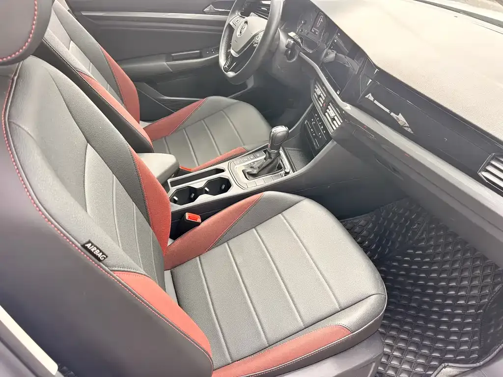 Volkswagen Bora 2021 из CN, фото 5