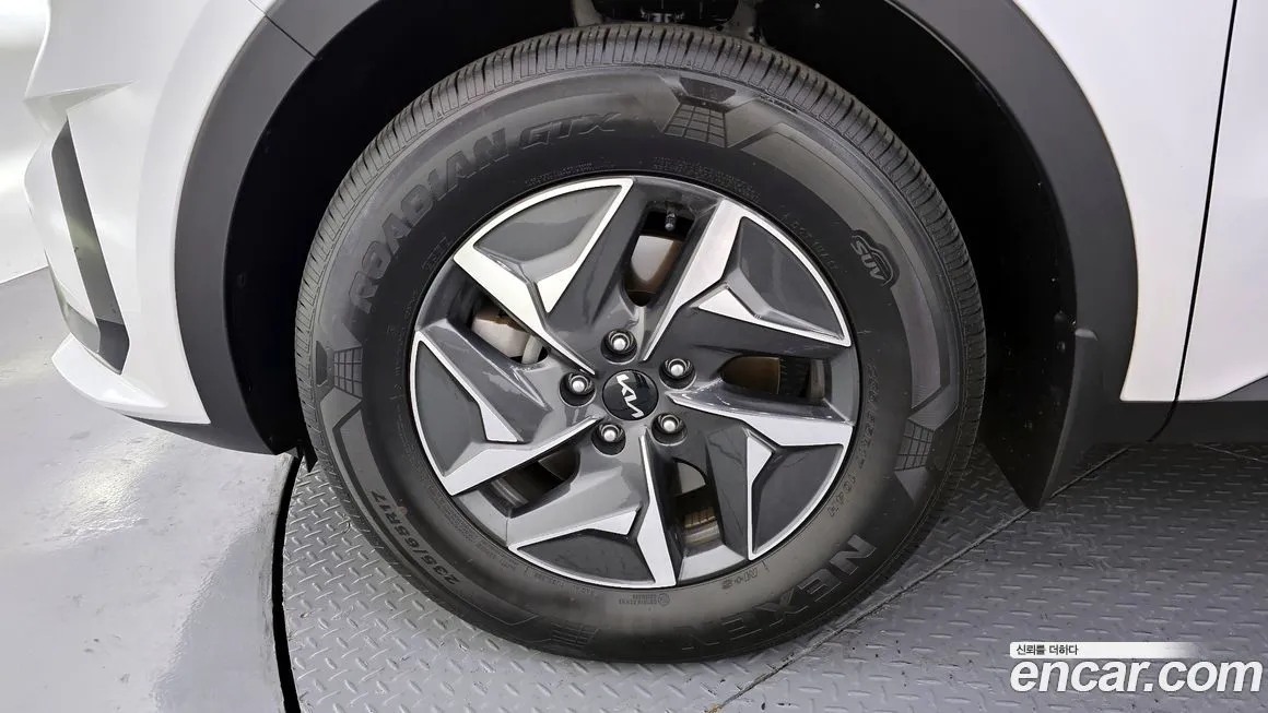 Kia Sorento — фото 9