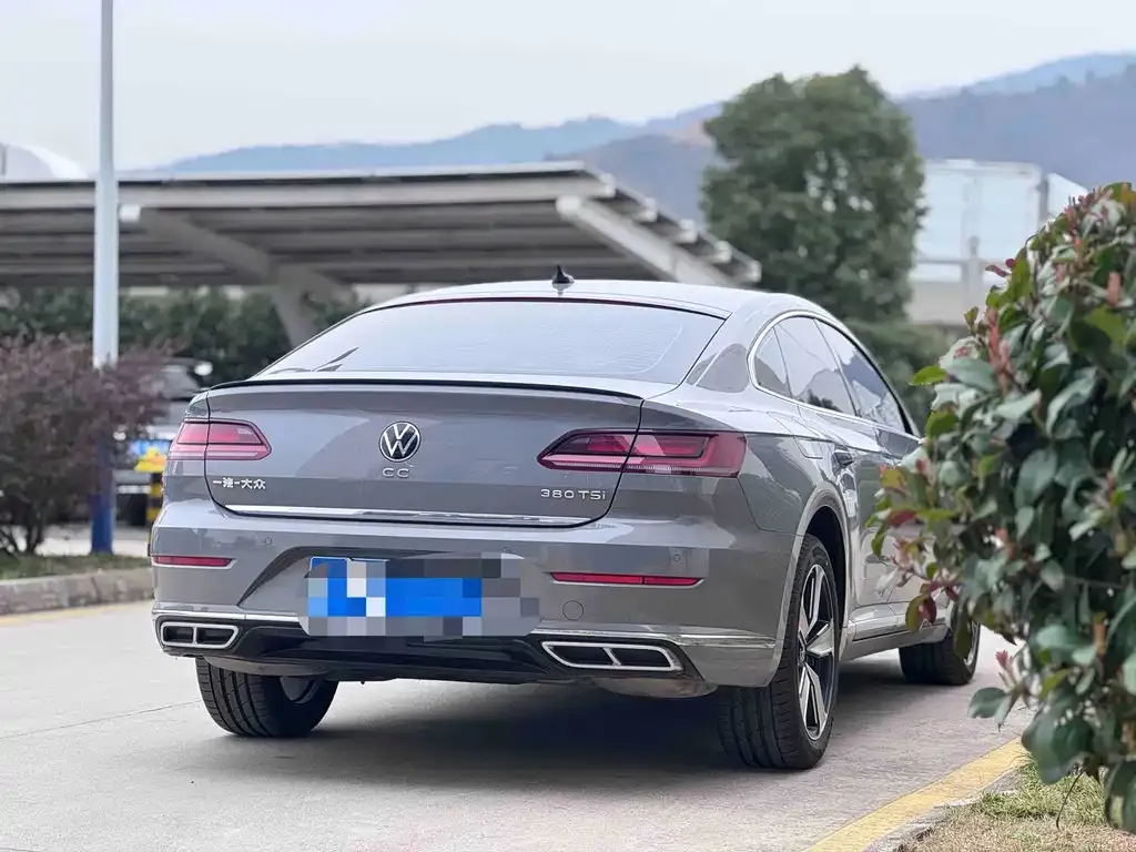 Volkswagen CC 2022 из CN, фото 8