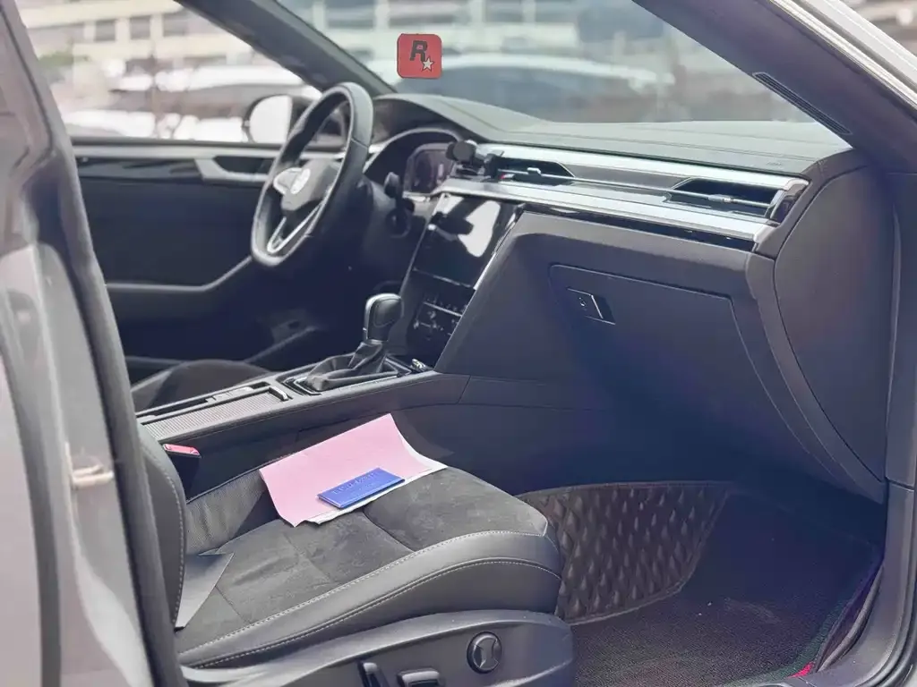 Volkswagen CC 2022 из CN, фото 2