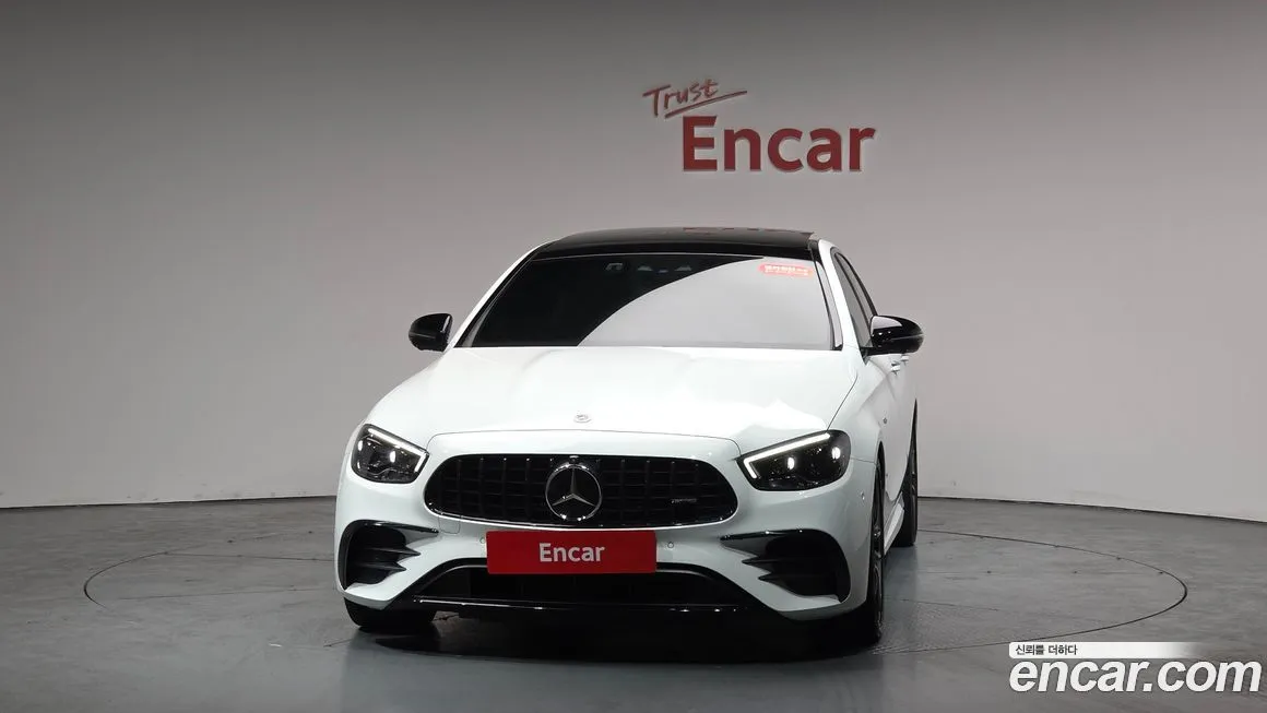 Mercedes-Benz E-Class — фото 10