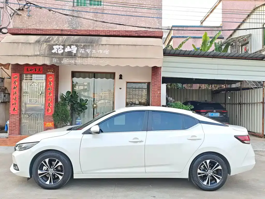 Nissan Sylphy 2022 из CN, фото 2