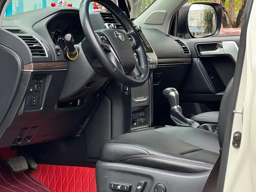 Toyota Prado 2024 из CN, фото 7