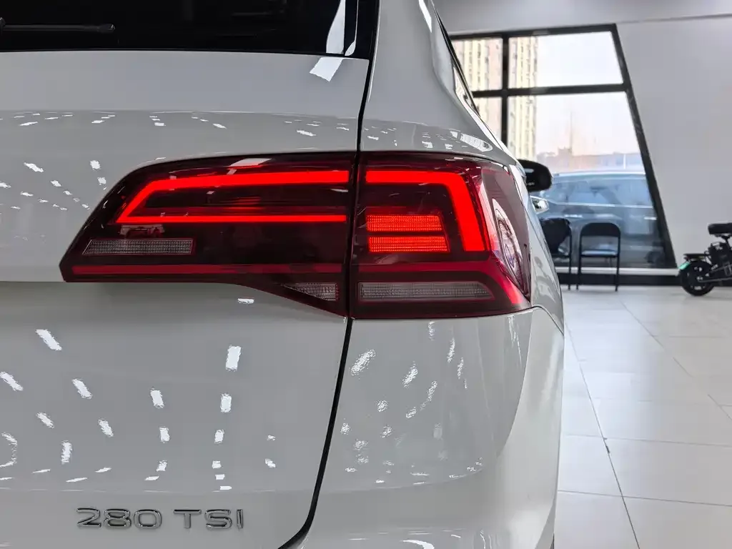 Volkswagen Tharu 2022 из CN, фото 4