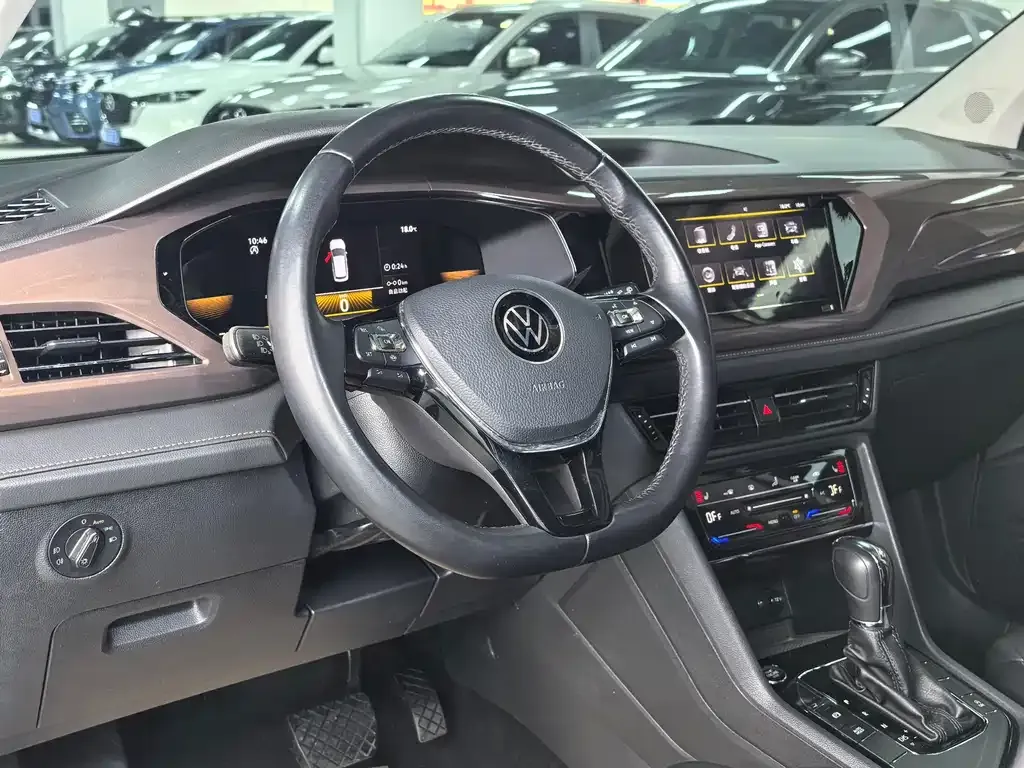 Volkswagen Tharu 2022 из CN, фото 10