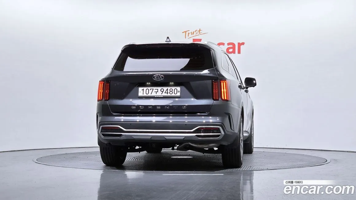 Kia Sorento — фото 8