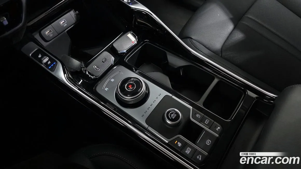 Kia Sorento — фото 7