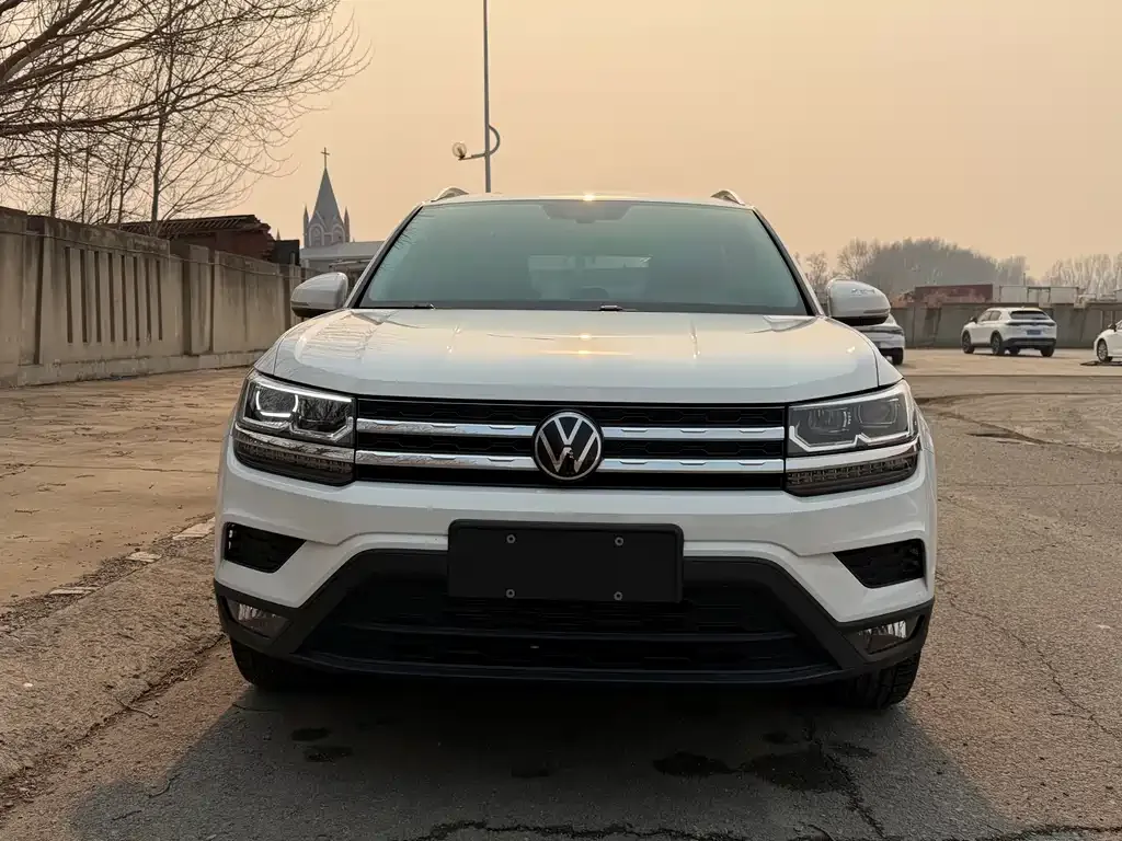 Volkswagen Tharu — фото 4