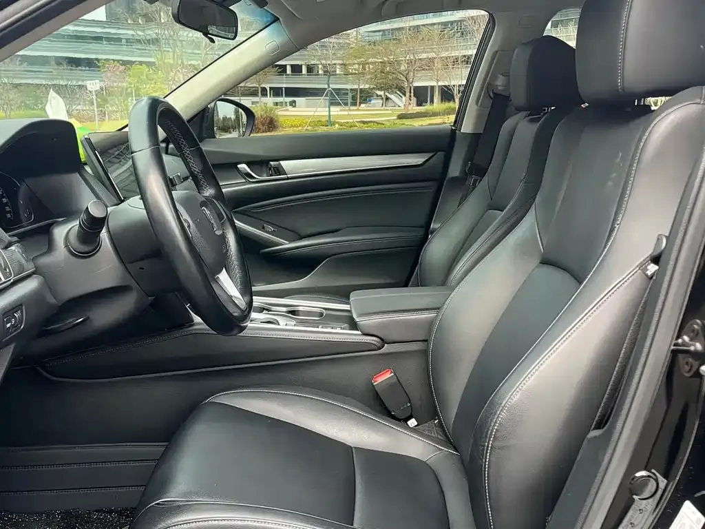 Honda Accord 2023 из CN, фото 5