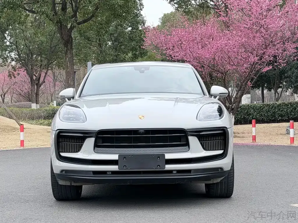 Porsche Macan — фото 9