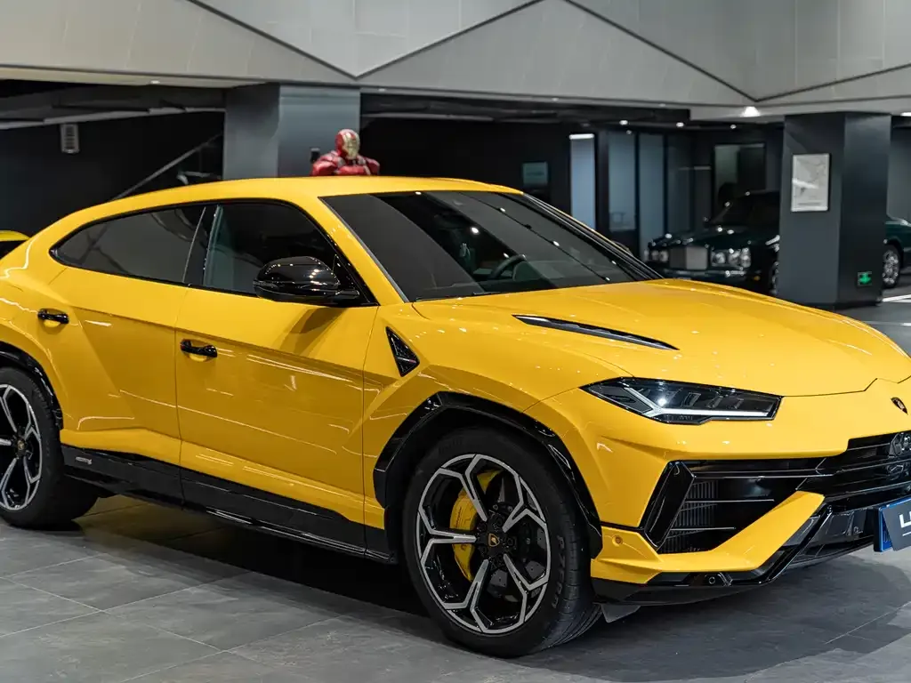 Lamborghini Urus 2023 из CN, фото 6