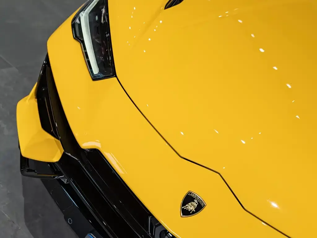 Lamborghini Urus 2023 из CN, фото 2