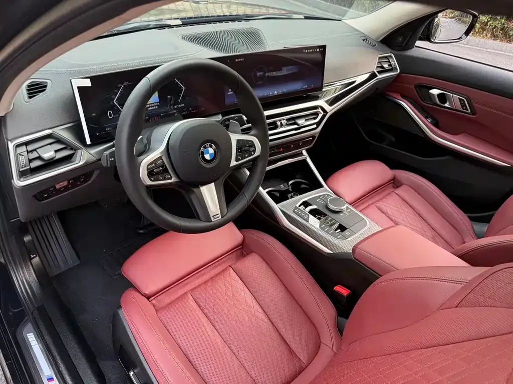 BMW 3 Series 2024 из CN, фото 2