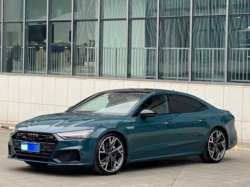 Audi A7L 2021 из CN, фото 1