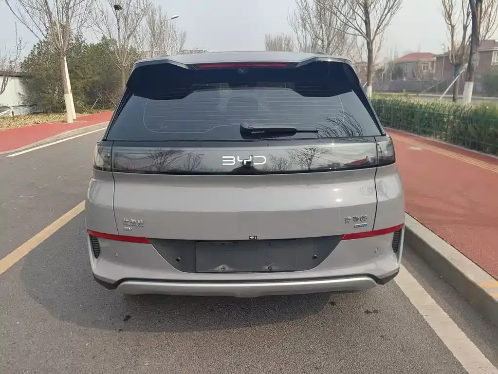 BYD Hiace 05 EV — фото 9
