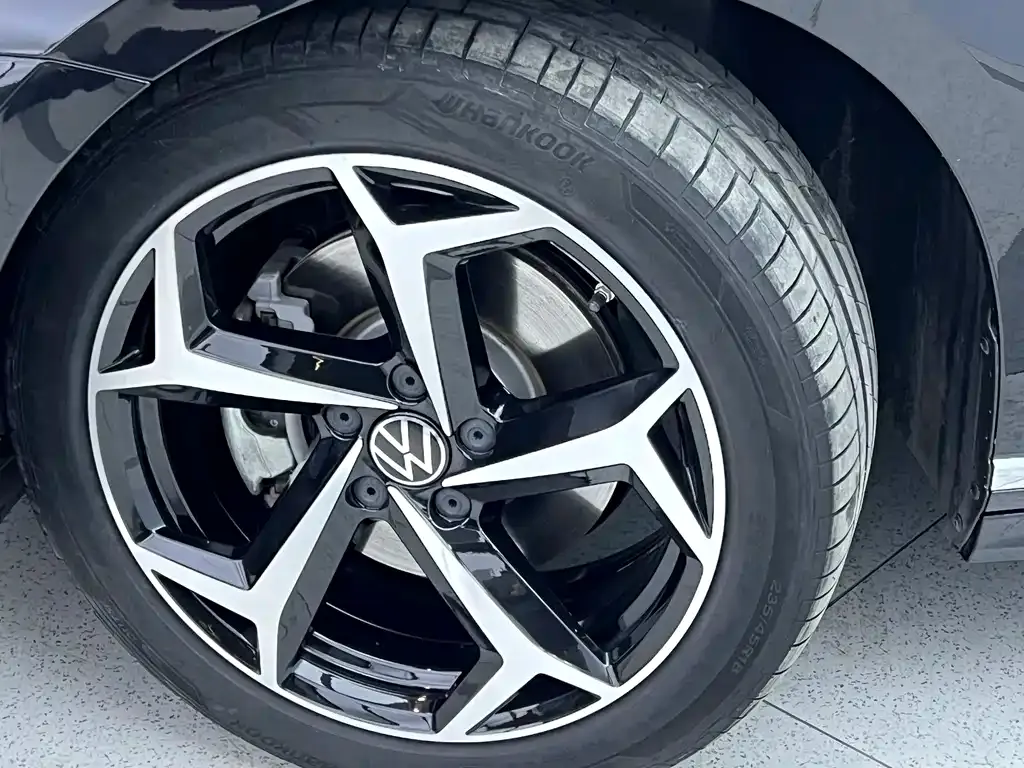 Volkswagen Magotan 2025 из CN, фото 5