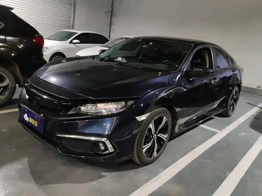 Honda Civic — фото 1