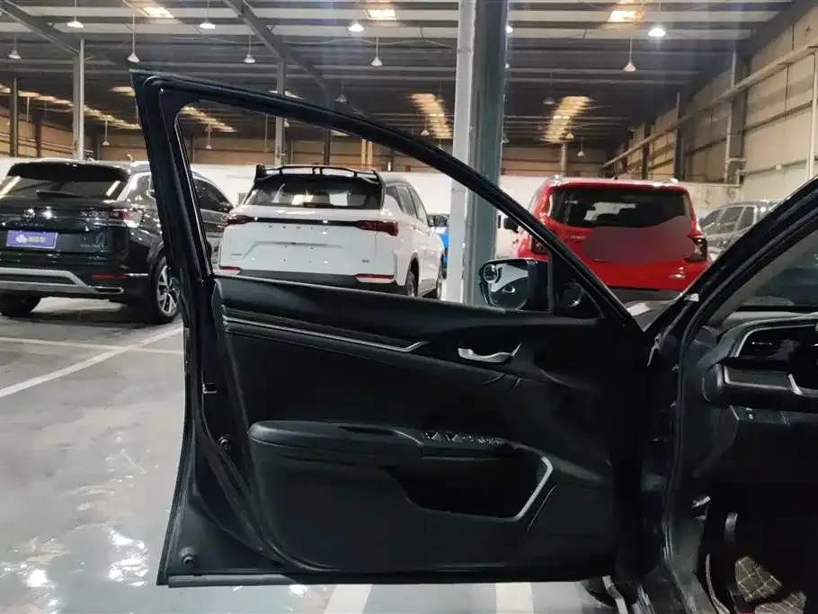 Honda Civic — фото 4