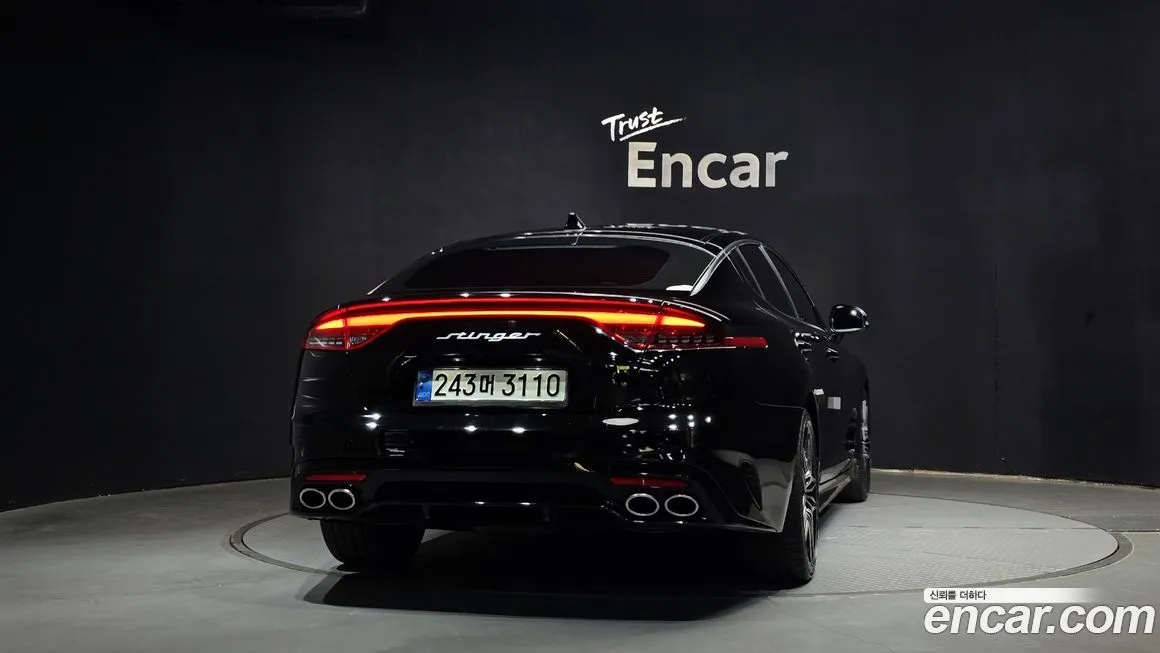 Kia Stinger 2023 из KR, фото 2