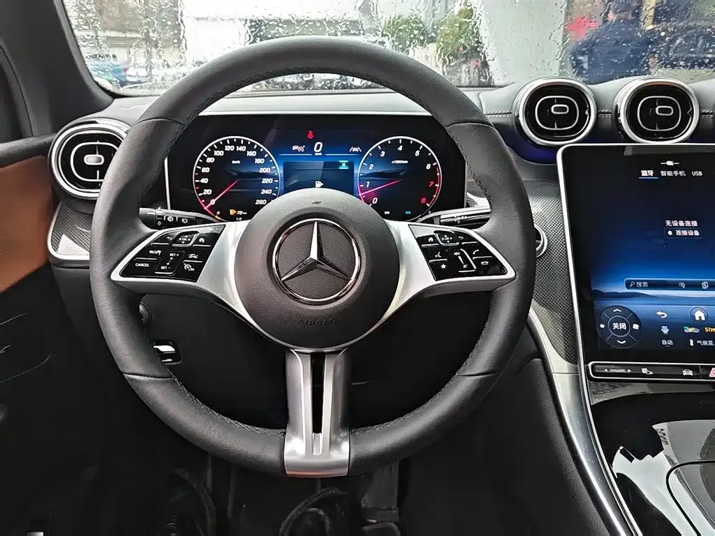 Mercedes-Benz GLC — фото 9