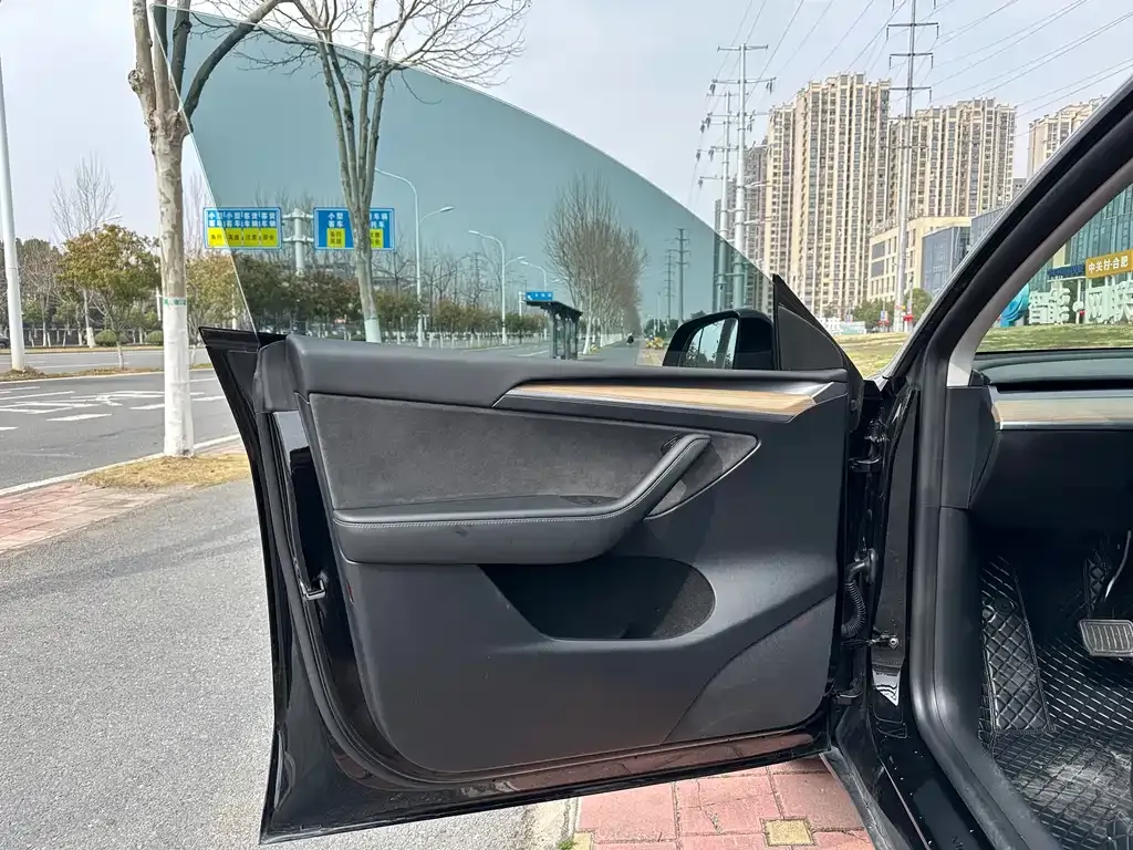 Tesla Model Y 2022 из CN, фото 3