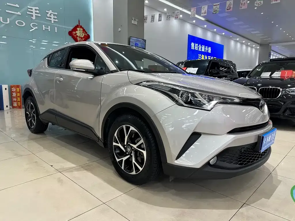 Toyota C-HR — фото 5