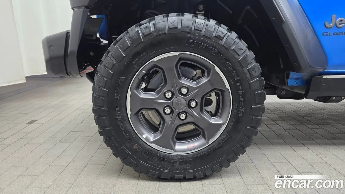 Jeep Gladiator 2021 из KR, фото 8