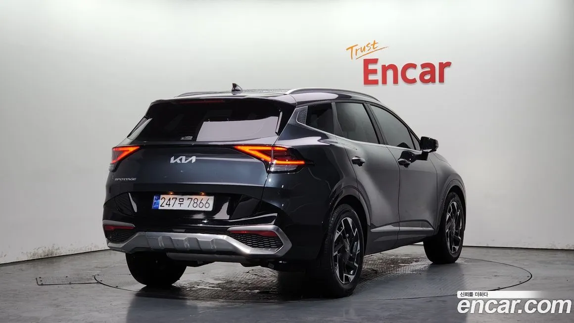 Kia Sportage — фото 8