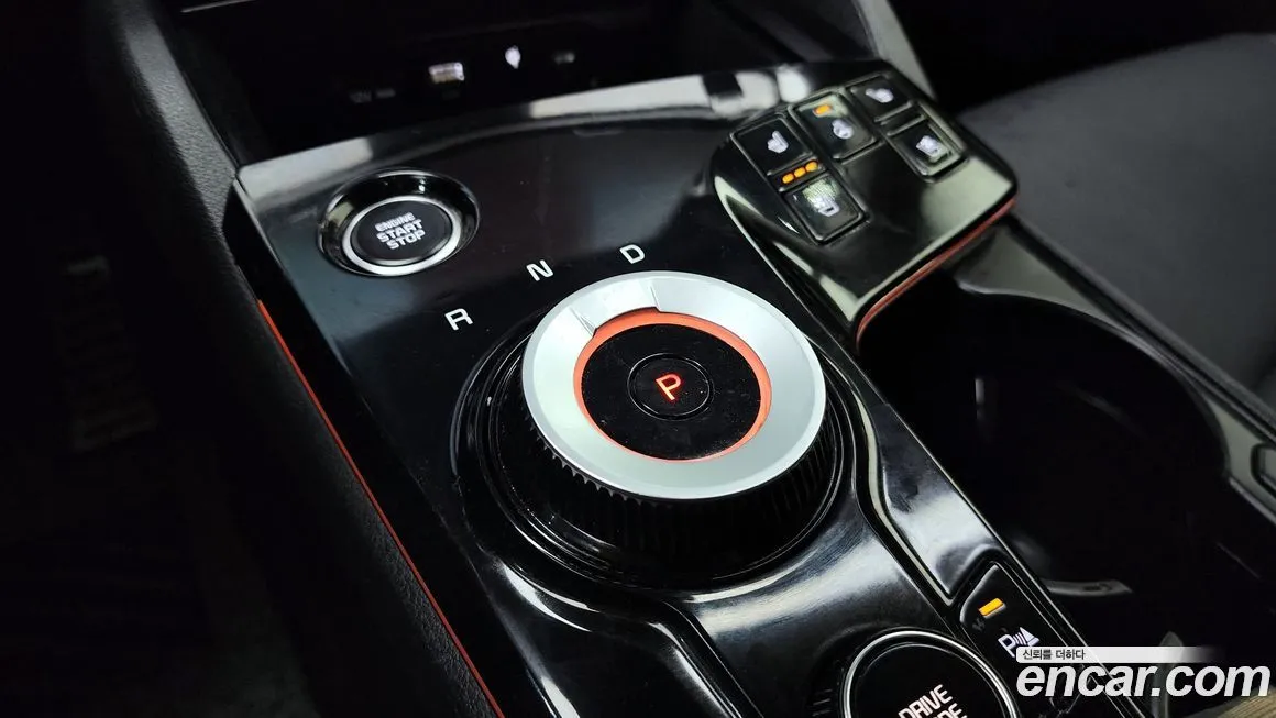 Kia Sportage — фото 10