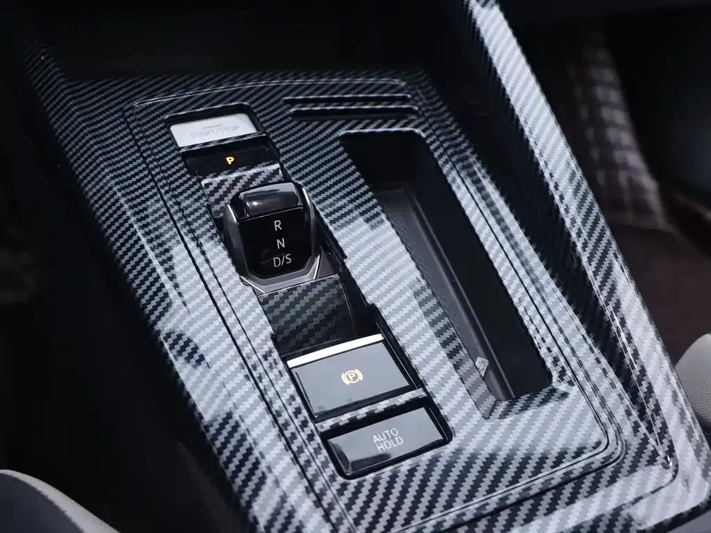 Volkswagen Golf 2022 из CN, фото 10