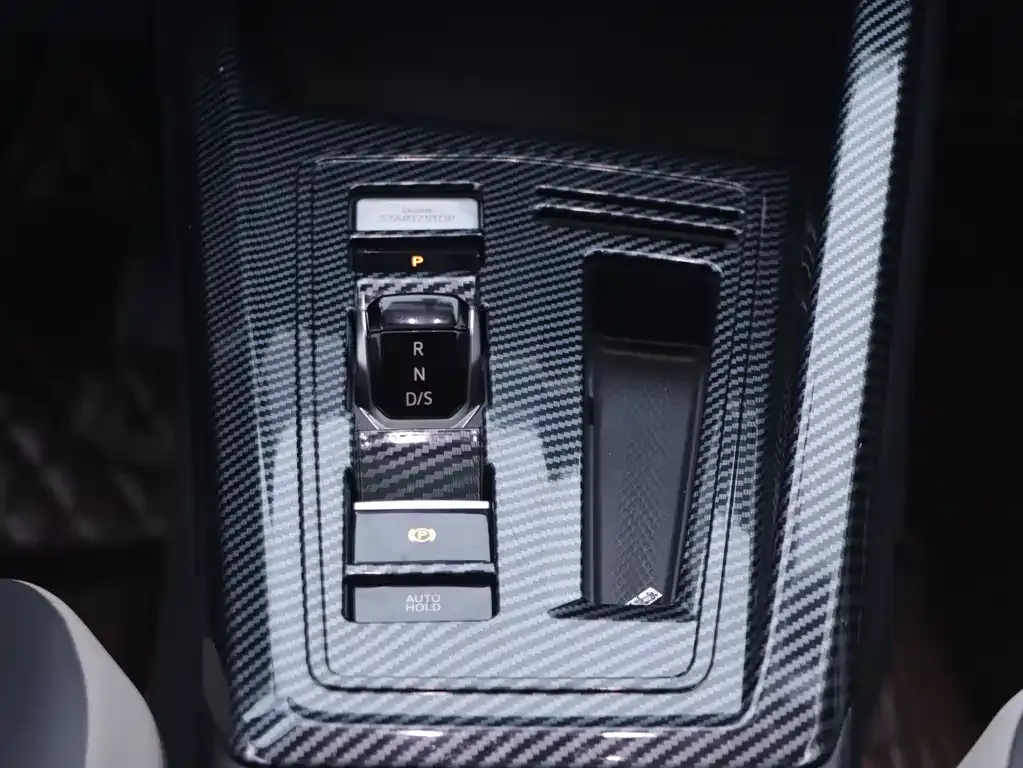 Volkswagen Golf 2022 из CN, фото 7