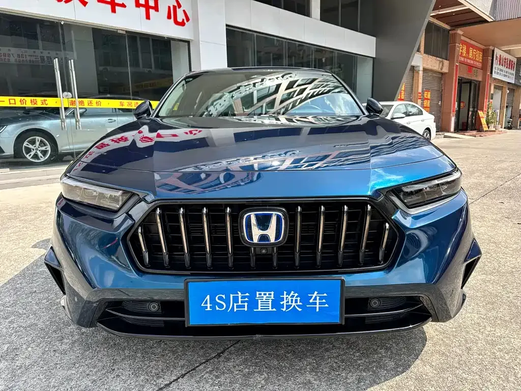Honda Inspire PHEV 2023 из CN, фото 9