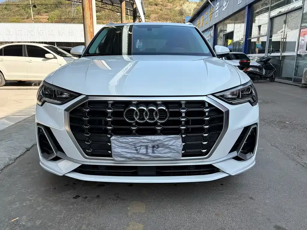 Audi Q3 2021 из CN, фото 7