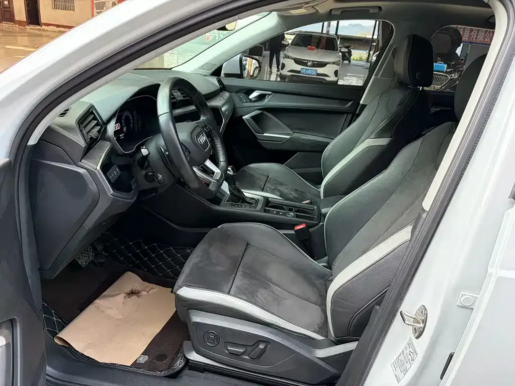 Audi Q3 2021 из CN, фото 5