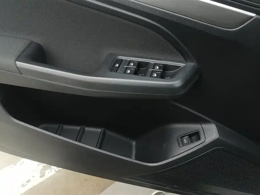 Volkswagen Lavida 2022 из CN, фото 9