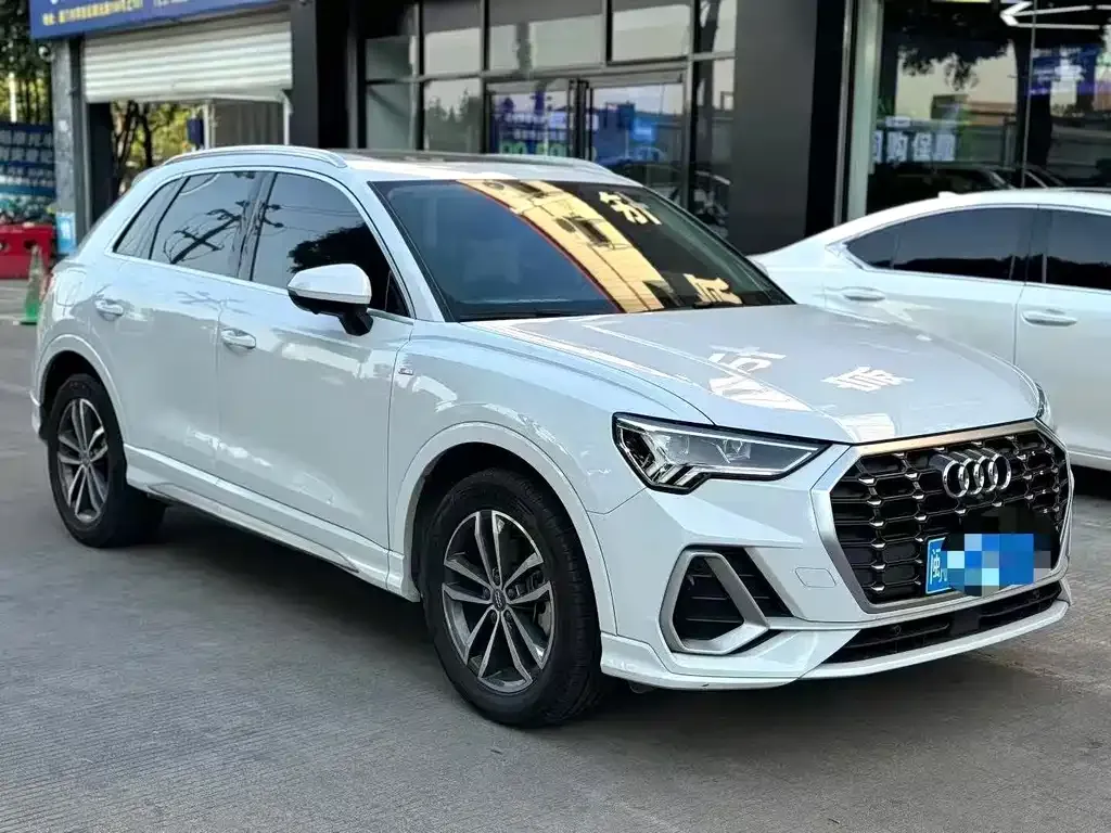 Audi Q3 2021 из CN, фото 7