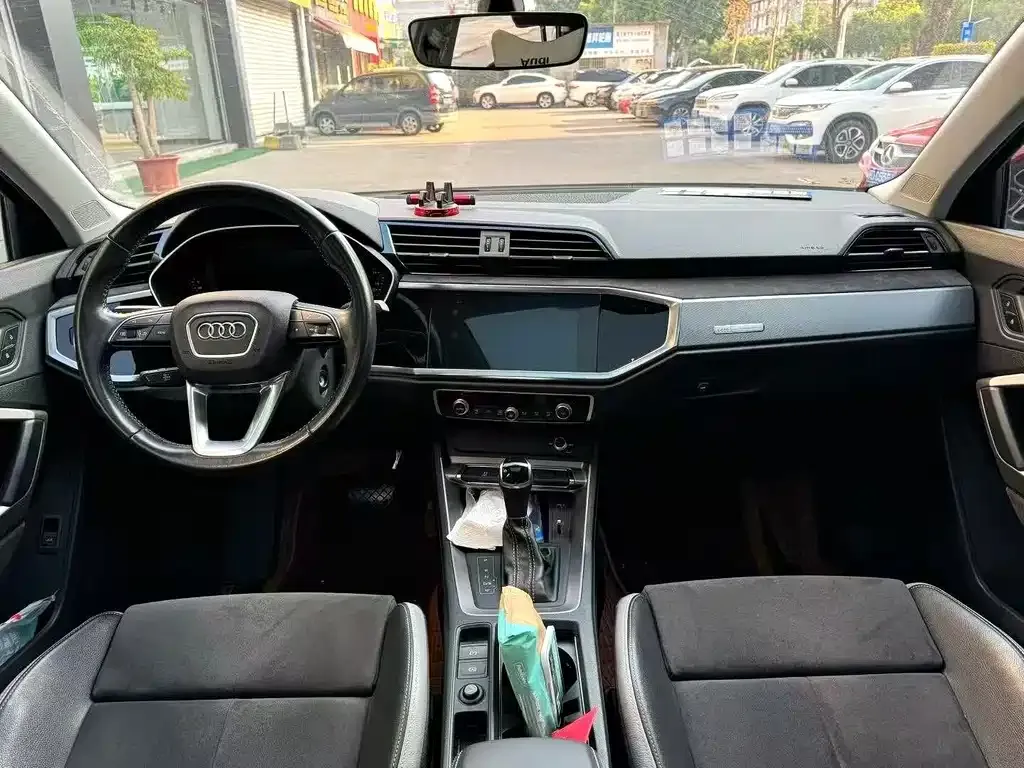 Audi Q3 2021 из CN, фото 4