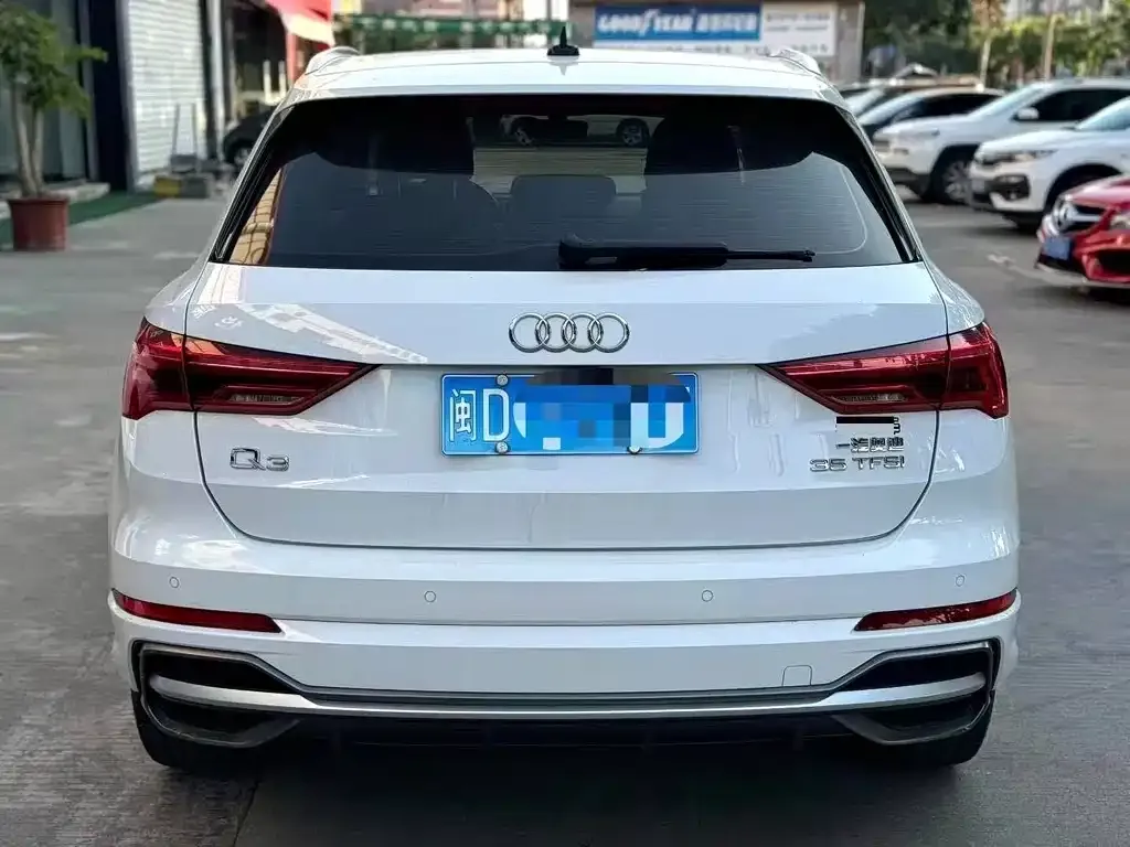 Audi Q3 2021 из CN, фото 3