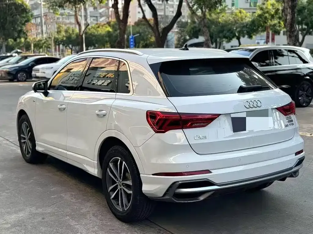 Audi Q3 2021 из CN, фото 6