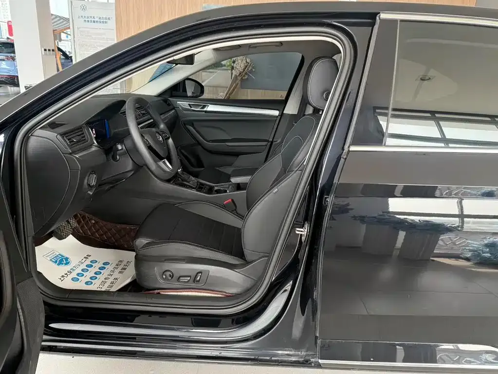 Skoda Superb 2024 из CN, фото 3