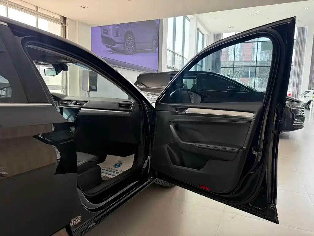 Skoda Superb 2024 из CN, фото 5