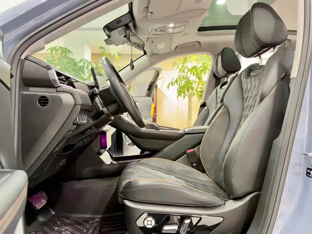 Wey Latte DHT-PHEV 2022 из CN, фото 3