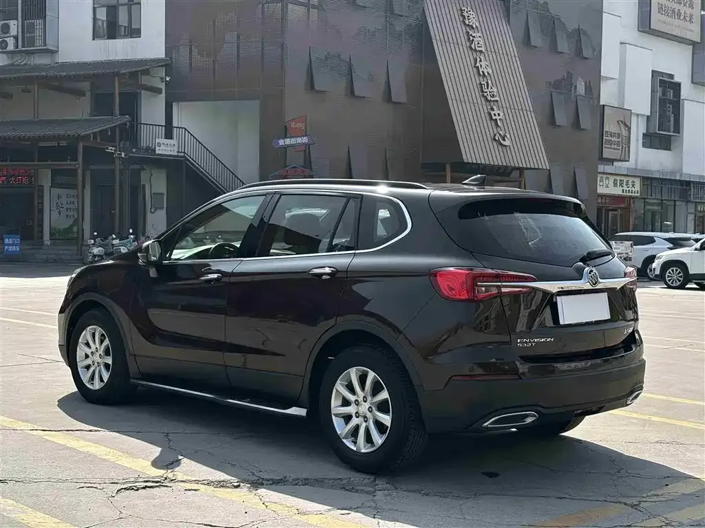 Buick Envision Plus — фото 5