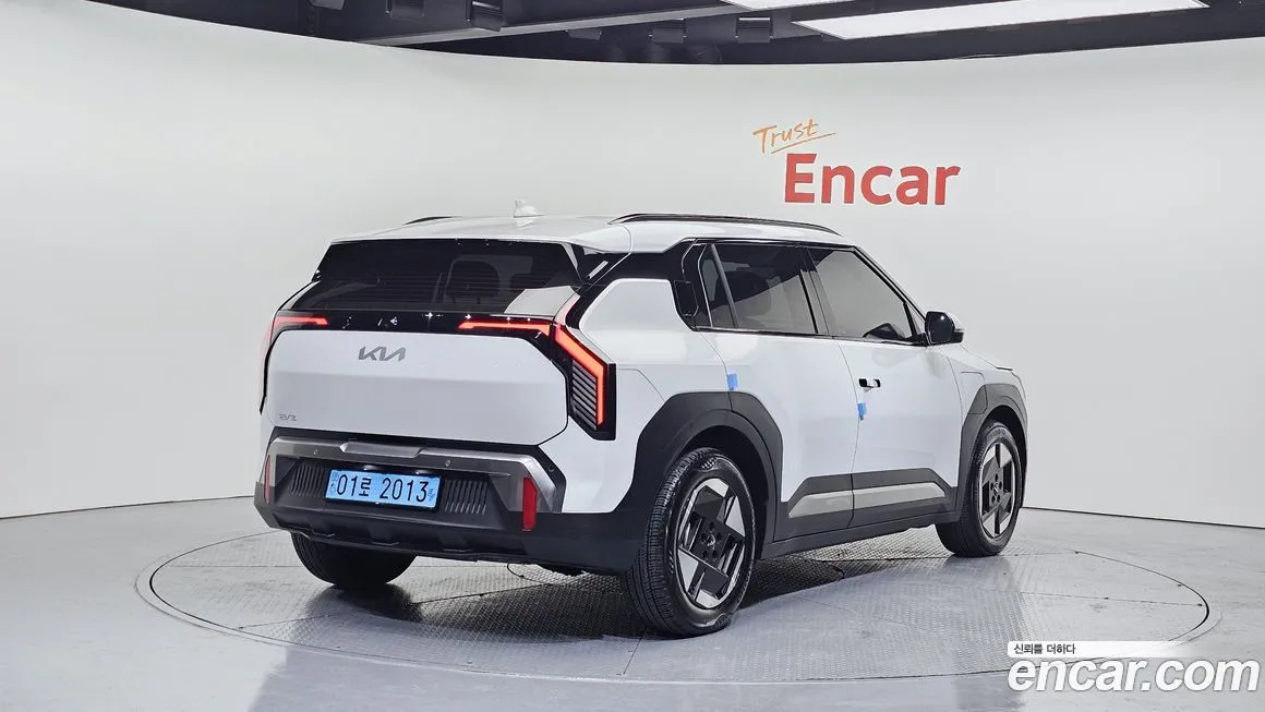 Kia EV3 — фото 2