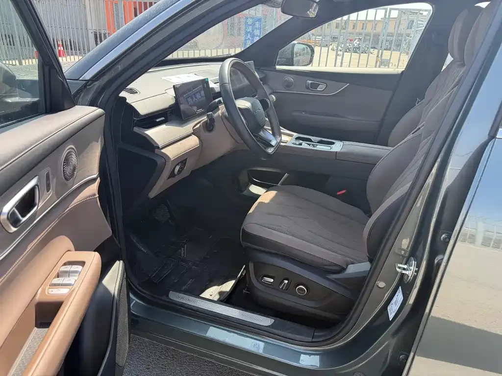 Chery Tiggo 8 PLUS — фото 9
