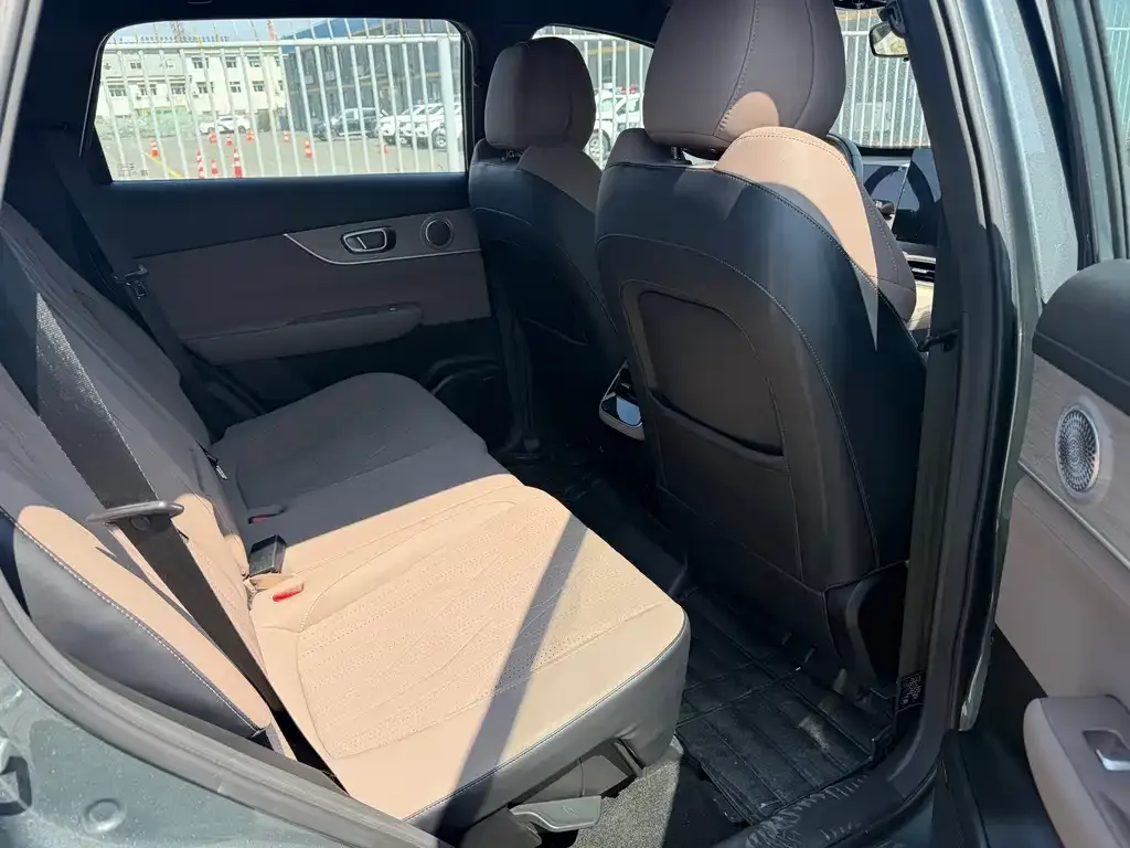 Chery Tiggo 8 PLUS — фото 8